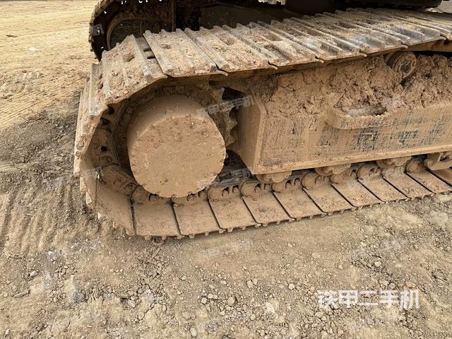 左驅(qū)動(dòng)輪（行走機(jī)構(gòu)）