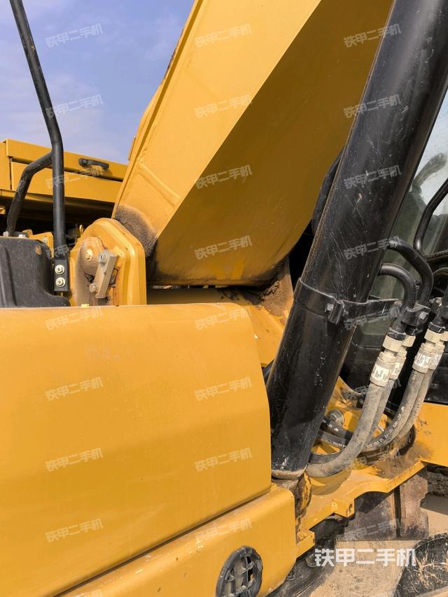 大臂根部?斜視（工作和回轉(zhuǎn)裝置）