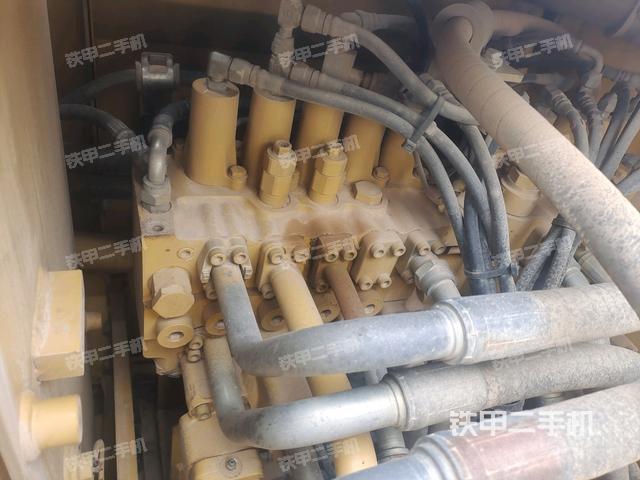 駕駛室頂部俯視（上車部件）