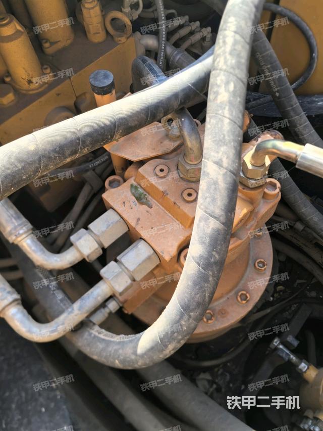 回轉(zhuǎn)馬達(dá)（上車部件）