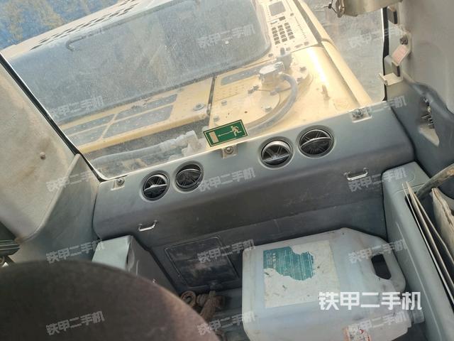 座椅后部（駕駛室部分）