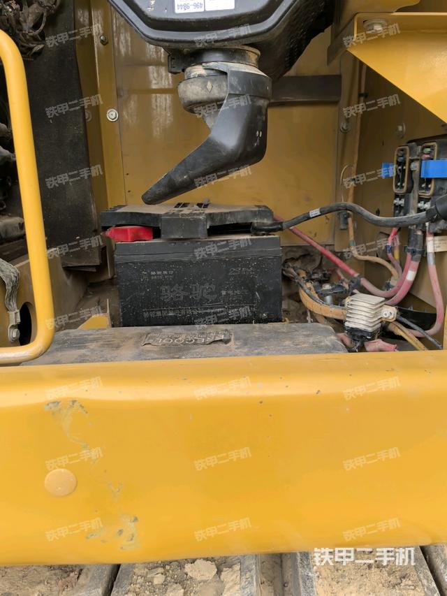 電瓶(大件艙室) 電瓶(大件艙室)