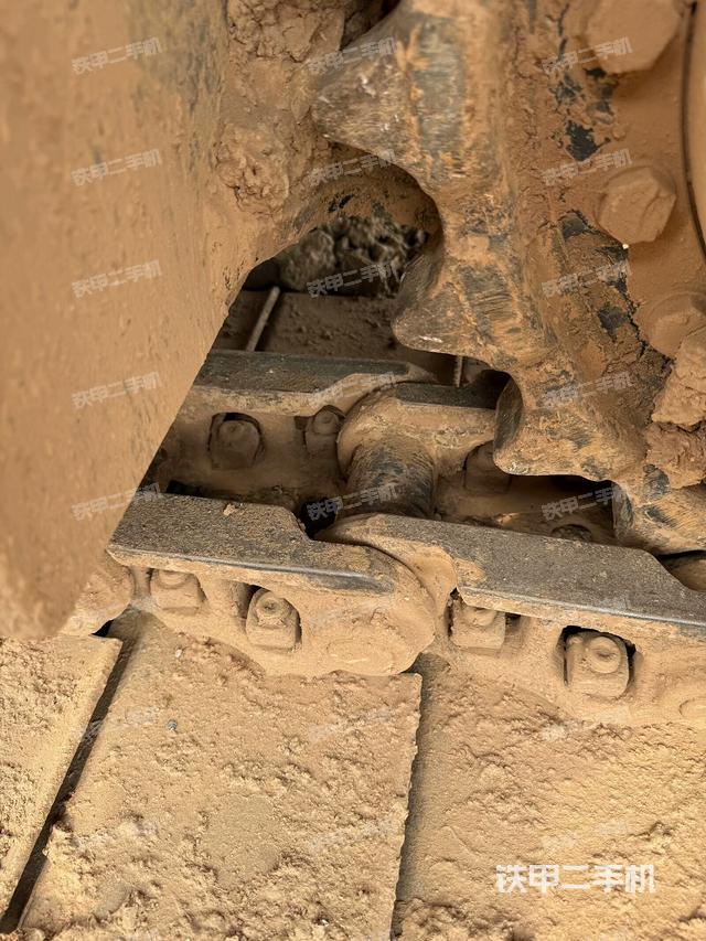 右導(dǎo)向輪（行走機(jī)構(gòu)）