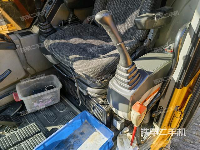 座椅左側(cè)控制臺(tái)/音響/含左手柄（駕駛室部分）