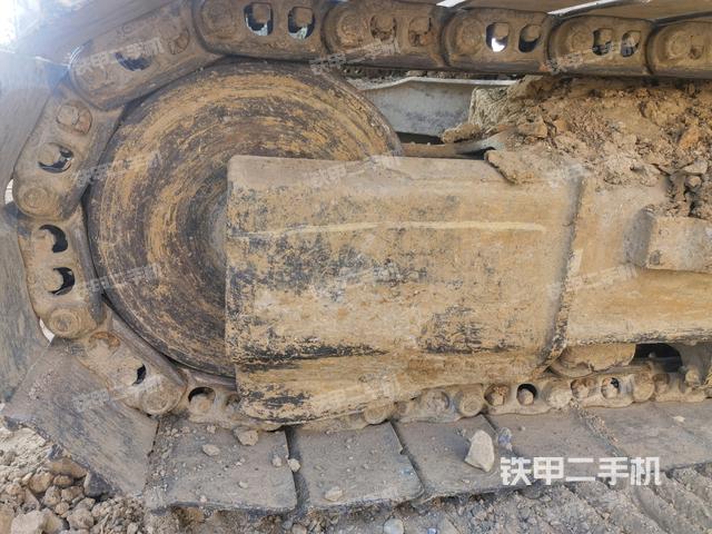 右驅(qū)動(dòng)輪(行走機(jī)構(gòu)) 右驅(qū)動(dòng)輪(行走機(jī)構(gòu))