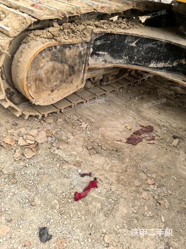 右側(cè)行走馬達(dá)蓋板(行走機(jī)構(gòu)) 右側(cè)行走馬達(dá)蓋板(行走機(jī)構(gòu))