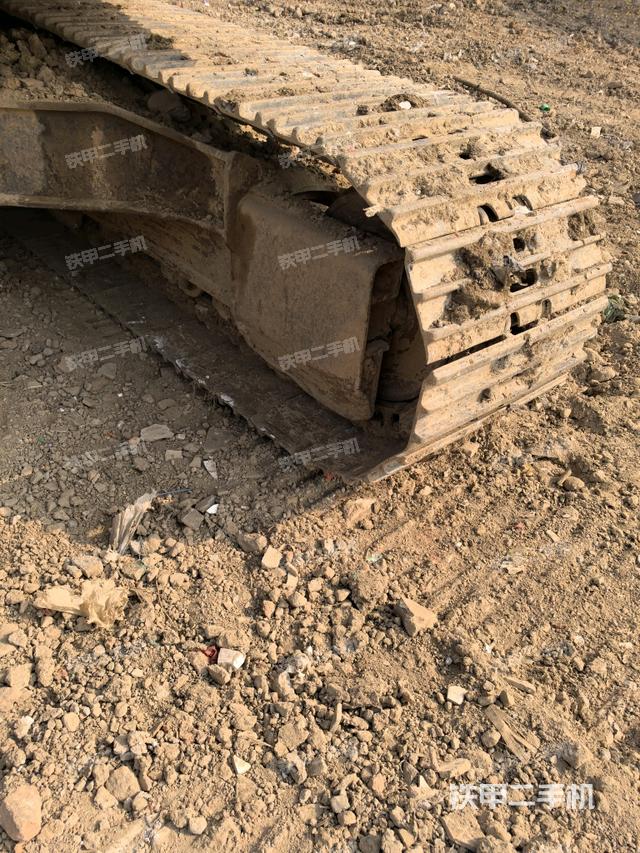 右側(cè)行走馬達蓋板（行走機構(gòu)）