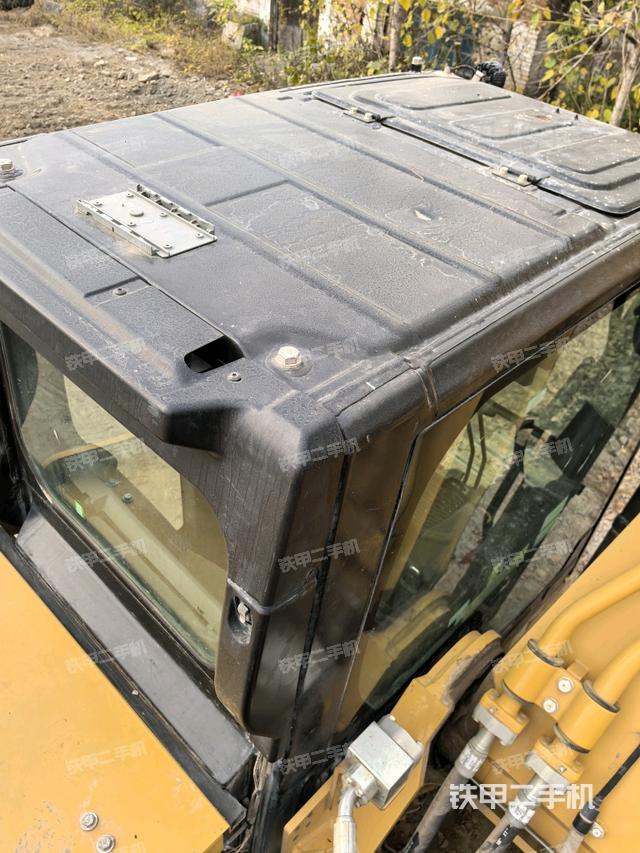 駕駛室頂部俯視(上車部件) 駕駛室頂部俯視(上車部件)