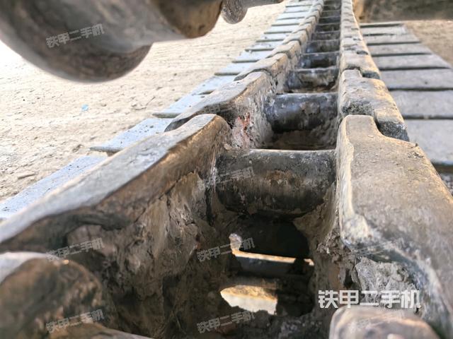 右側(cè)行走馬達(dá)蓋板（行走機(jī)構(gòu)）