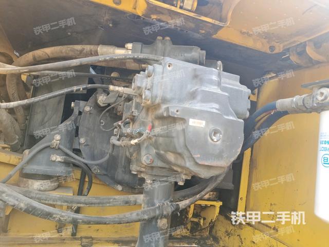 電瓶（大件艙室）