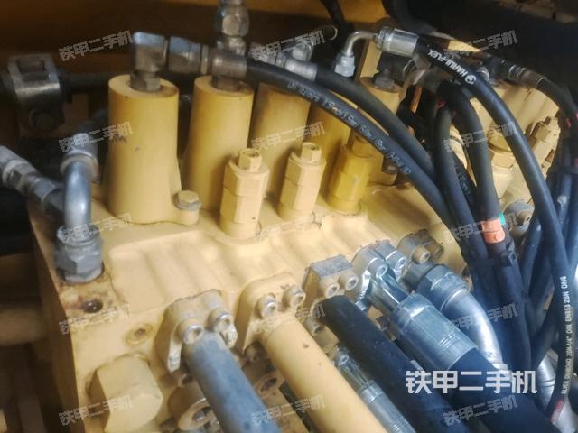 駕駛室頂部俯視(上車部件) 駕駛室頂部俯視(上車部件)