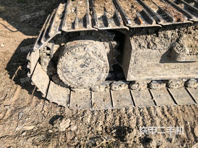 左驅(qū)動(dòng)輪（行走機(jī)構(gòu)）