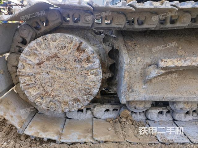 右導向輪(行走機構(gòu)) 右導向輪(行走機構(gòu))