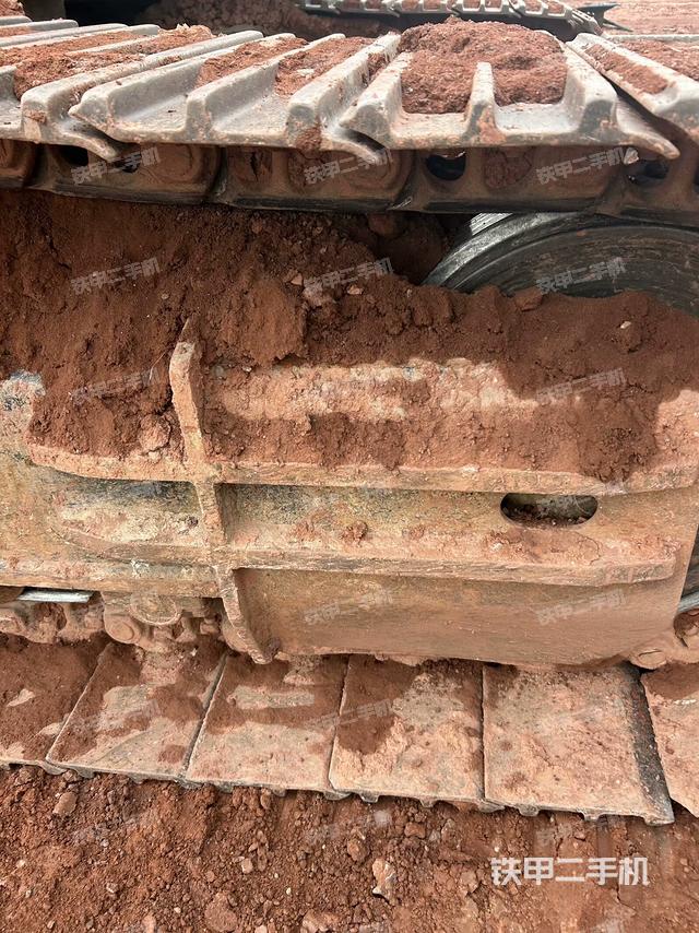 左導(dǎo)向輪（行走機(jī)構(gòu)）