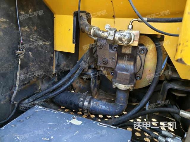 液壓泵室（大件艙室）