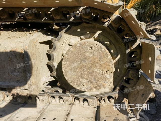 左驅(qū)動(dòng)輪（行走機(jī)構(gòu)）