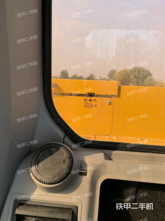 后窗玻璃角標(biāo)（駕駛室部分）