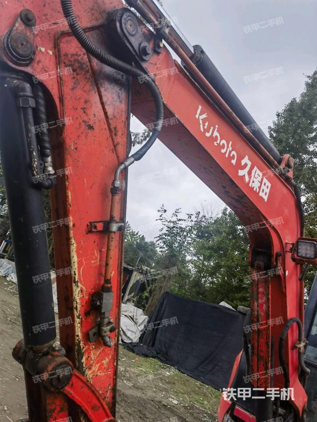 小臂整體右前(工作和回轉(zhuǎn)裝置) 小臂整體右前(工作和回轉(zhuǎn)裝置)