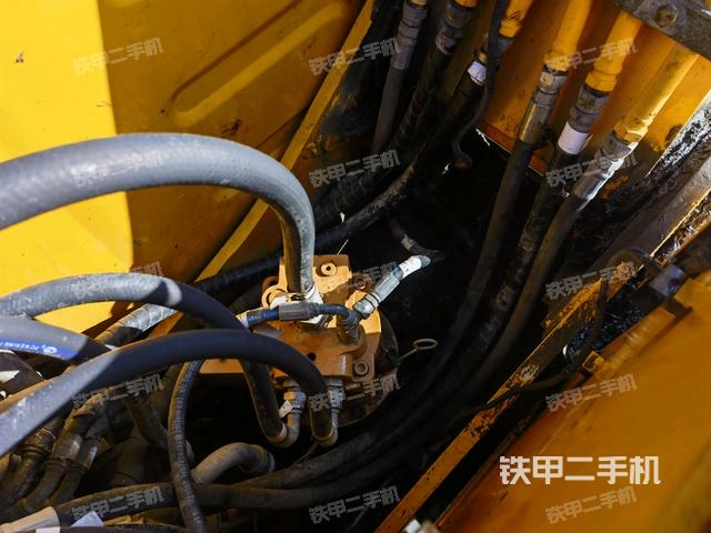 回轉(zhuǎn)馬達(dá)（上車部件）