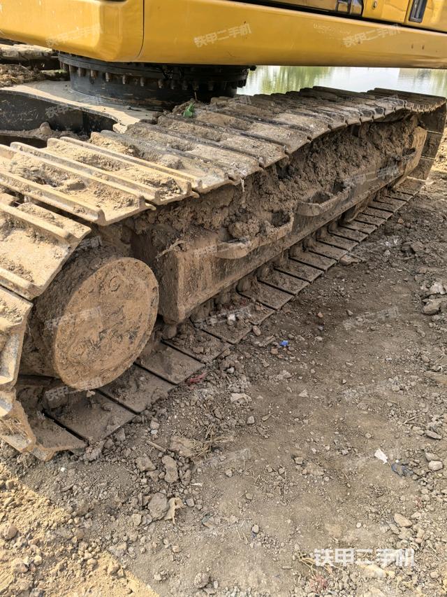 右側(cè)履帶整體（行走機(jī)構(gòu)）