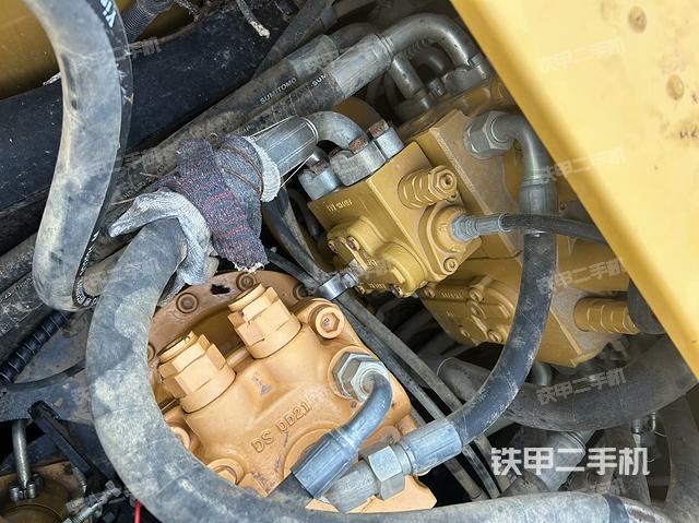 回轉(zhuǎn)馬達(dá)（上車(chē)部件）