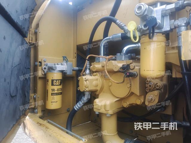 液壓泵斜45?左(大件艙室) 液壓泵斜45?左(大件艙室)