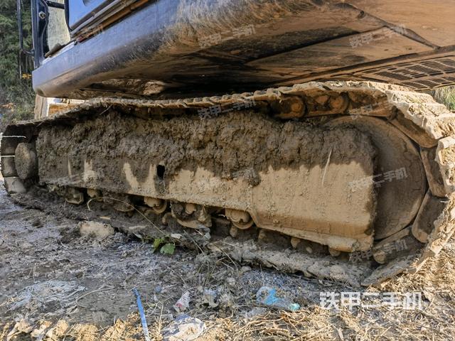 左側(cè)履帶整體?（行走機(jī)構(gòu)）