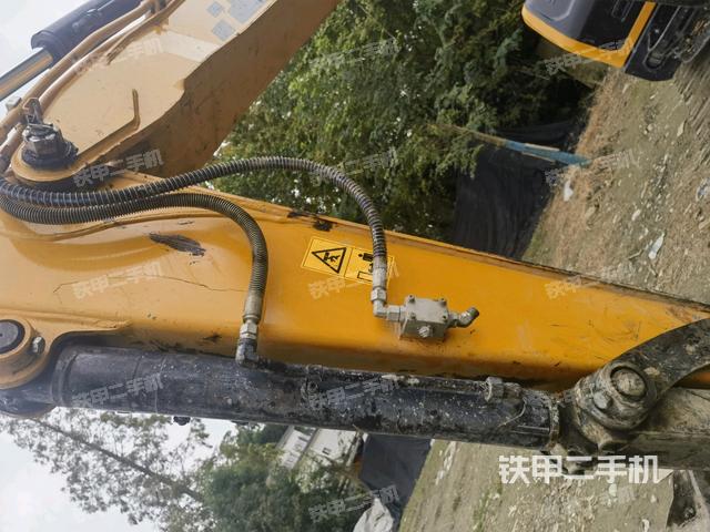小臂整體右前(工作和回轉(zhuǎn)裝置) 小臂整體右前(工作和回轉(zhuǎn)裝置)
