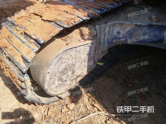 左側(cè)行走馬達(dá)蓋板(行走機(jī)構(gòu)) 左側(cè)行走馬達(dá)蓋板(行走機(jī)構(gòu))