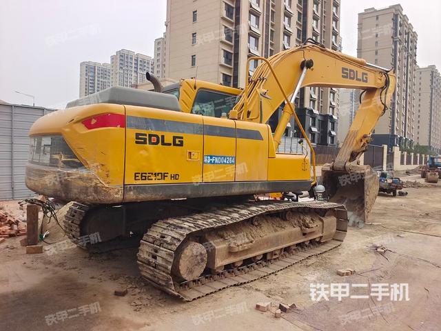 整機右后45°（整機外觀）