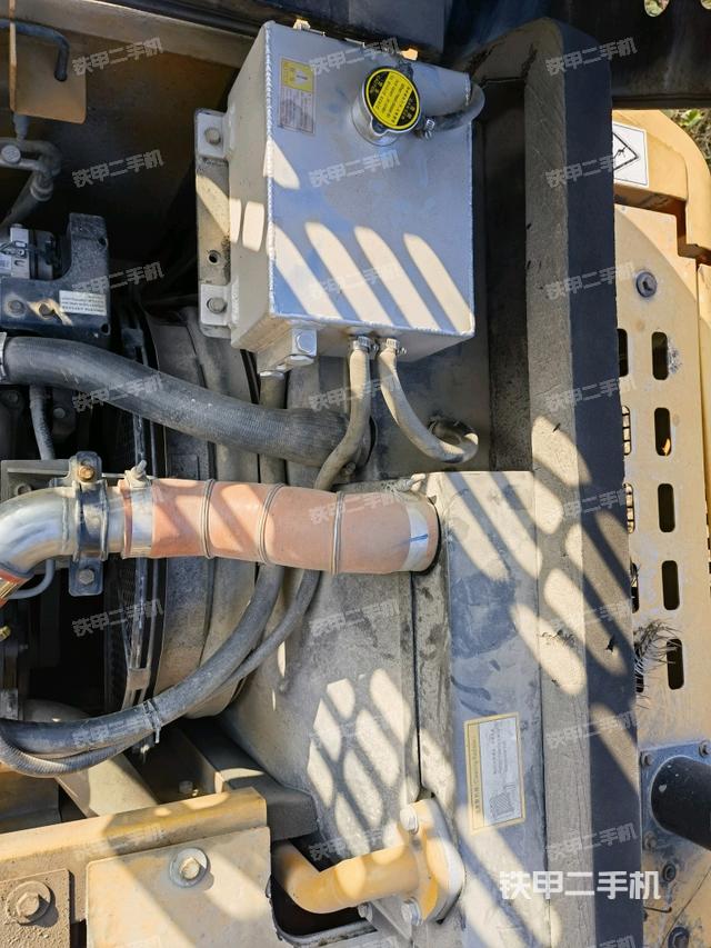 水箱+風(fēng)扇特寫(xiě)（上車(chē)部件）