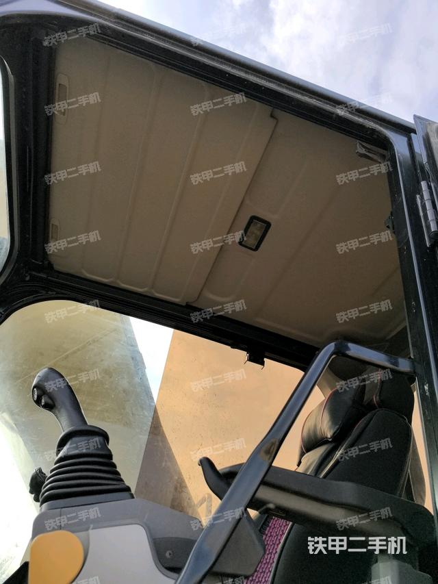 頂棚整體（駕駛室部分）