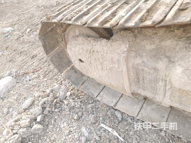 左驅(qū)動(dòng)輪（行走機(jī)構(gòu)）