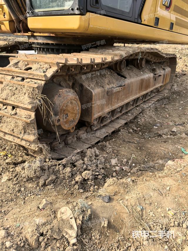 左側(cè)履帶整體?（行走機構(gòu)）