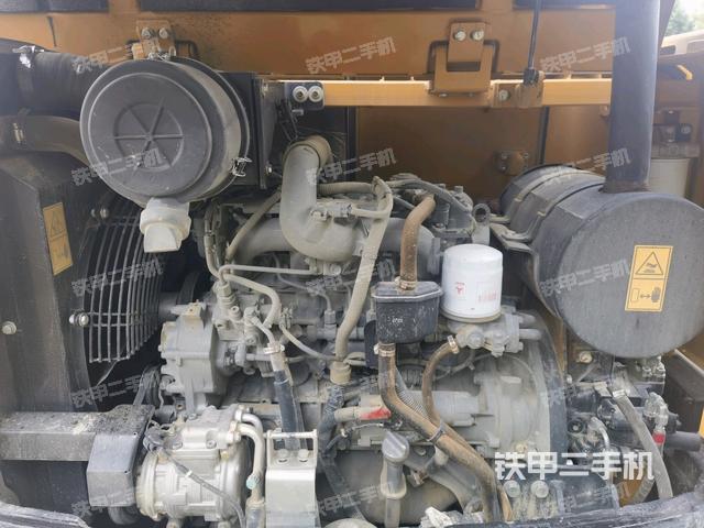 發(fā)動機室(上車部件) 發(fā)動機室(上車部件)