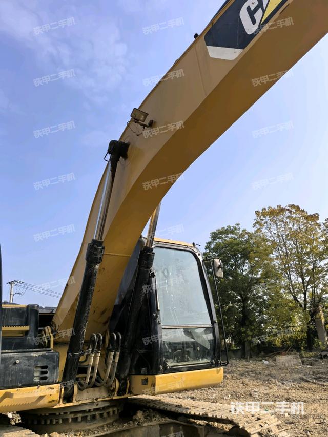 大臂整體?右側(cè)（工作和回轉(zhuǎn)裝置）