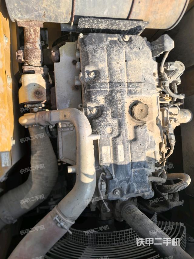 發(fā)動(dòng)機(jī)室（上車部件）