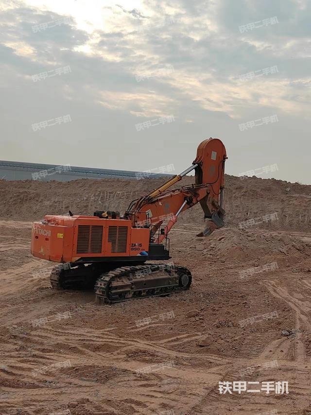 整機(jī)右后45°(整機(jī)外觀) 整機(jī)右后45°(整機(jī)外觀)