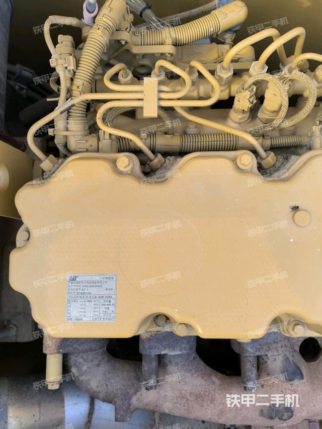 氣門室蓋螺絲特寫（上車部件）