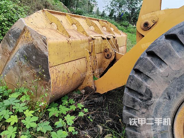 工作裝置整體(整機(jī)外觀及大件) 工作裝置整體(整機(jī)外觀及大件)