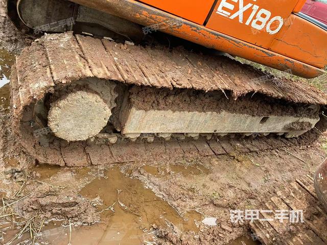 左側(cè)履帶整體?(行走機(jī)構(gòu)) 左側(cè)履帶整體?(行走機(jī)構(gòu))
