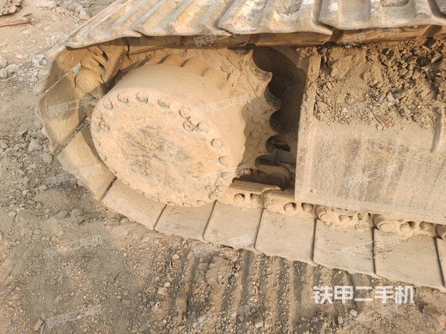 右導(dǎo)向輪（行走機(jī)構(gòu)）