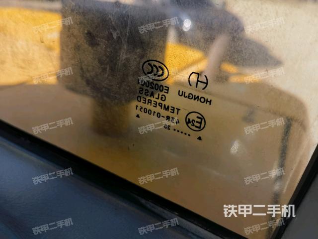 后窗玻璃角標(biāo)（駕駛室部分）