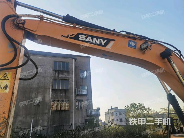 大臂整體?右側(cè)(工作和回轉(zhuǎn)裝置) 大臂整體?右側(cè)(工作和回轉(zhuǎn)裝置)