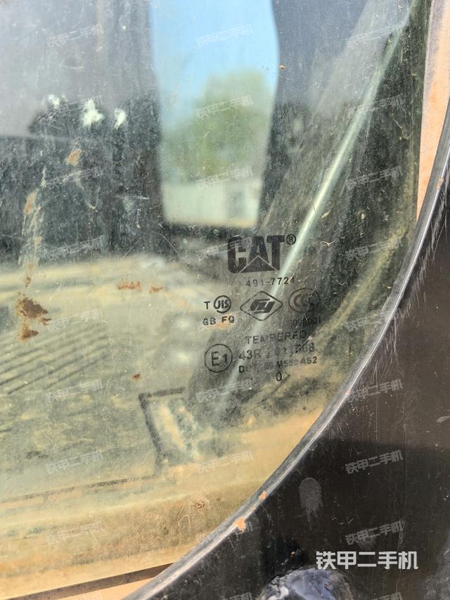 右側(cè)玻璃角標(biāo)（駕駛室部分）