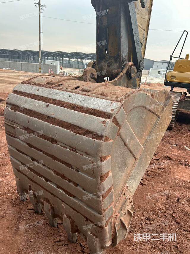 左側(cè)行走馬達(dá)蓋板（行走機(jī)構(gòu)）