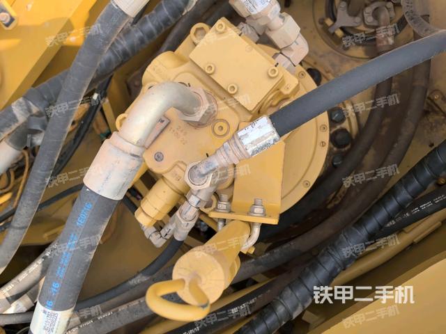 回轉(zhuǎn)馬達（上車部件）