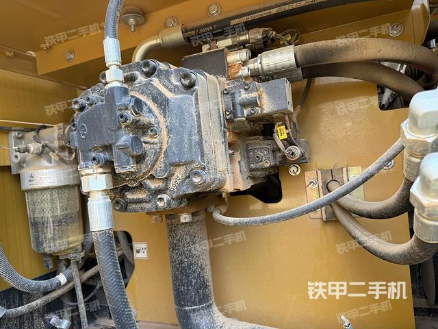 液壓泵室（大件艙室）