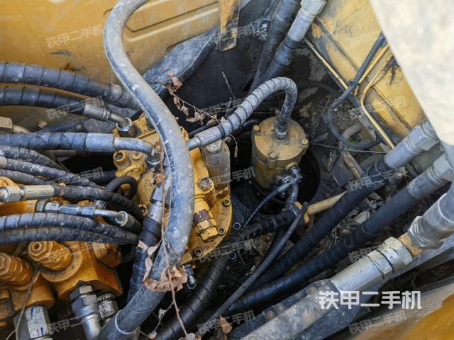 回轉(zhuǎn)馬達(dá)（上車(chē)部件）