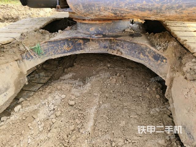 左側行走馬達蓋板（行走機構）